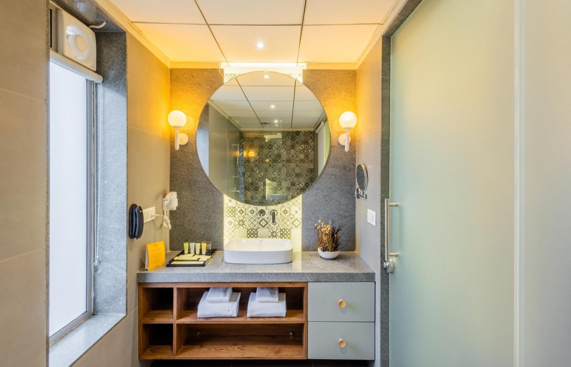 Enrise By Sayaji Kevadia Hotel Ngoại thất bức ảnh